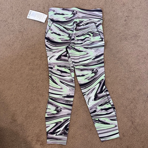 Lululemon- Base Pace High-Rise Running Tight 25” - ONLINE ONLY - Size 10 - Picture 2 of 12